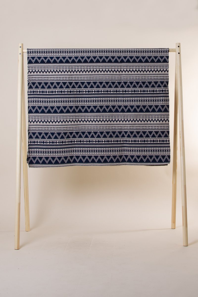 Sininen & beige Peitto Älvadalen Navy & Beige Print