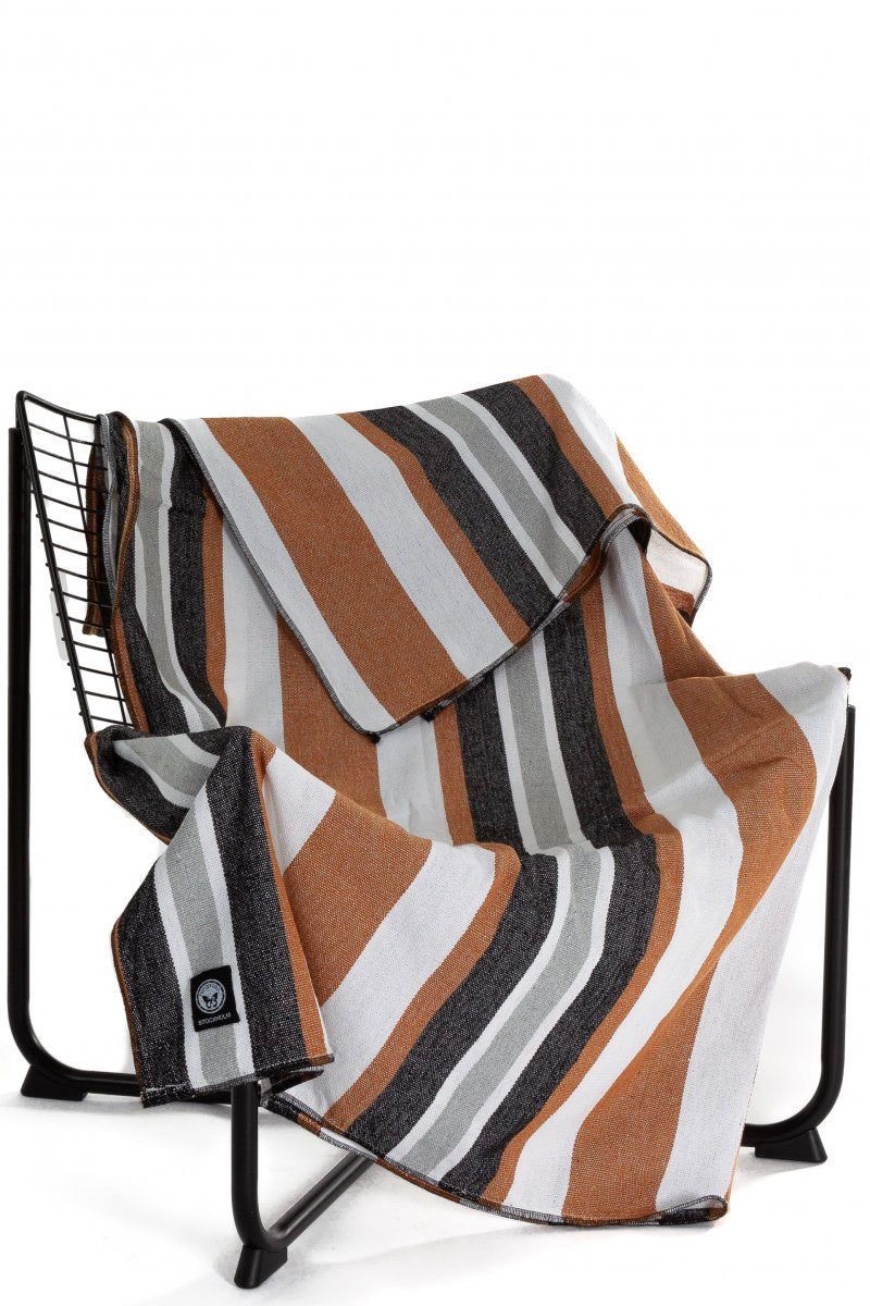 Ruskea & Valkoinen Peitto Ruskea & Valkoinen