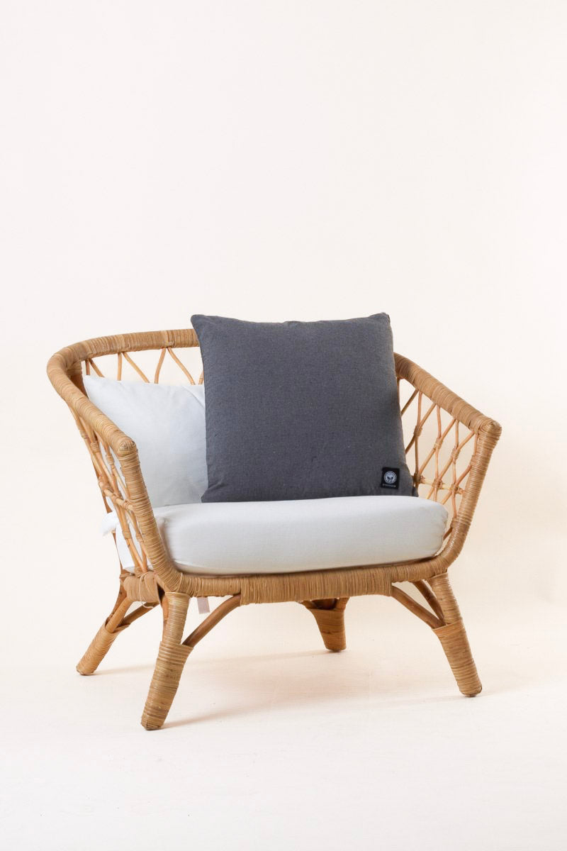 Harmaa tyynynpäällinen 50x50 tavallinen harmaa