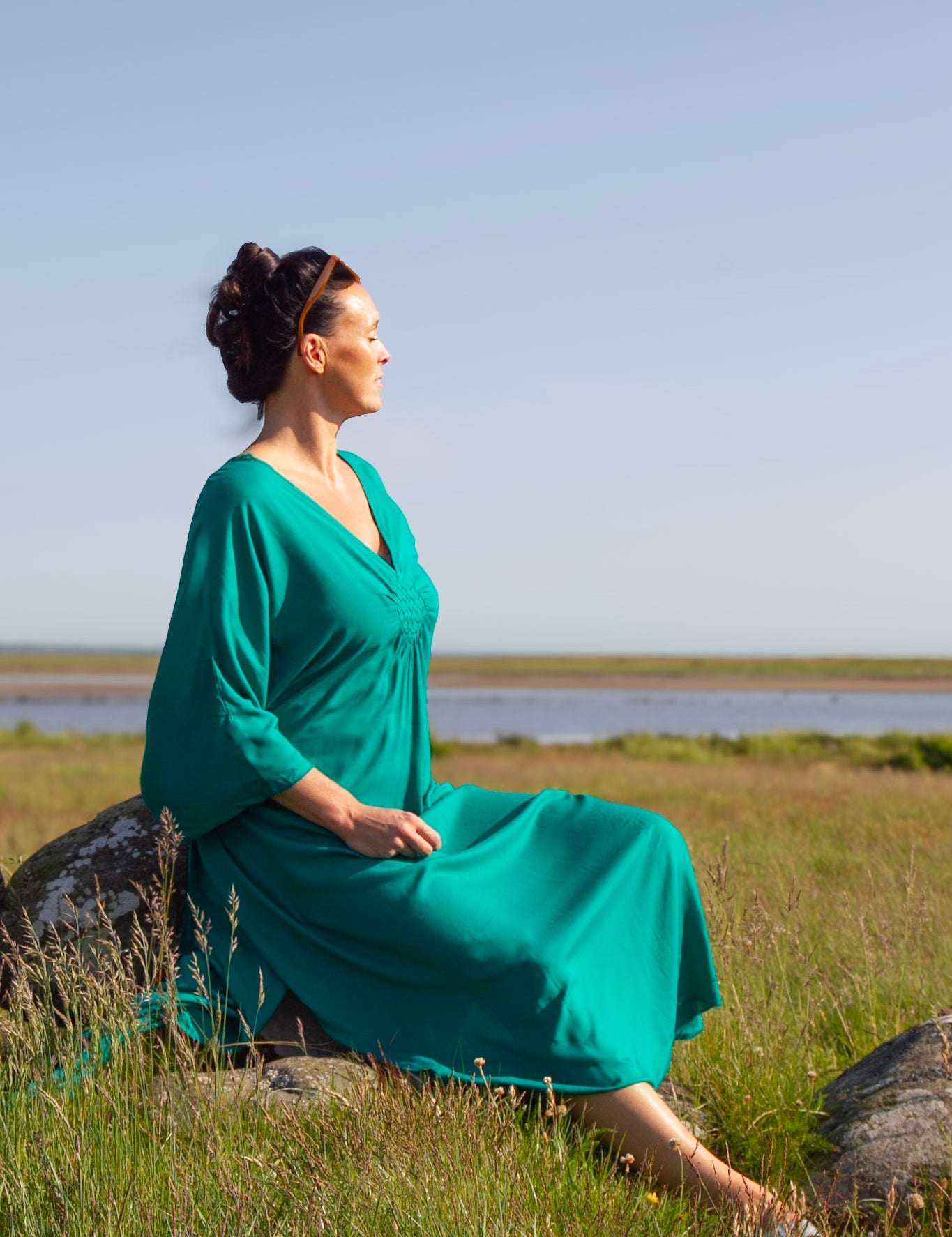 Gron_Kaftan_Klanning_Aylin_Lenolium243.jpg