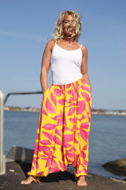 Gul/Rosa Mönstrad Haremsbyxa Classic Yellow Base Pink Leafs