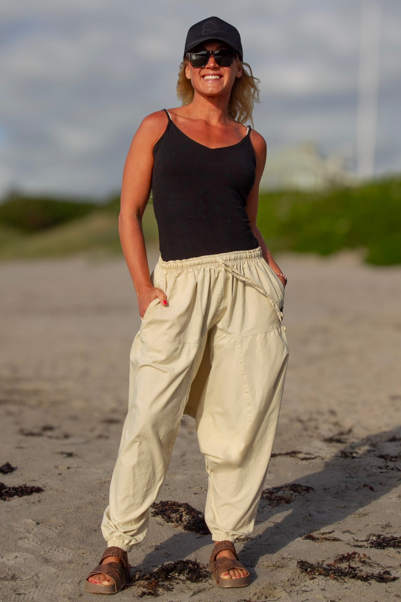 Krämvit Haremsbyxa Yogi Cargo Cream Yellow