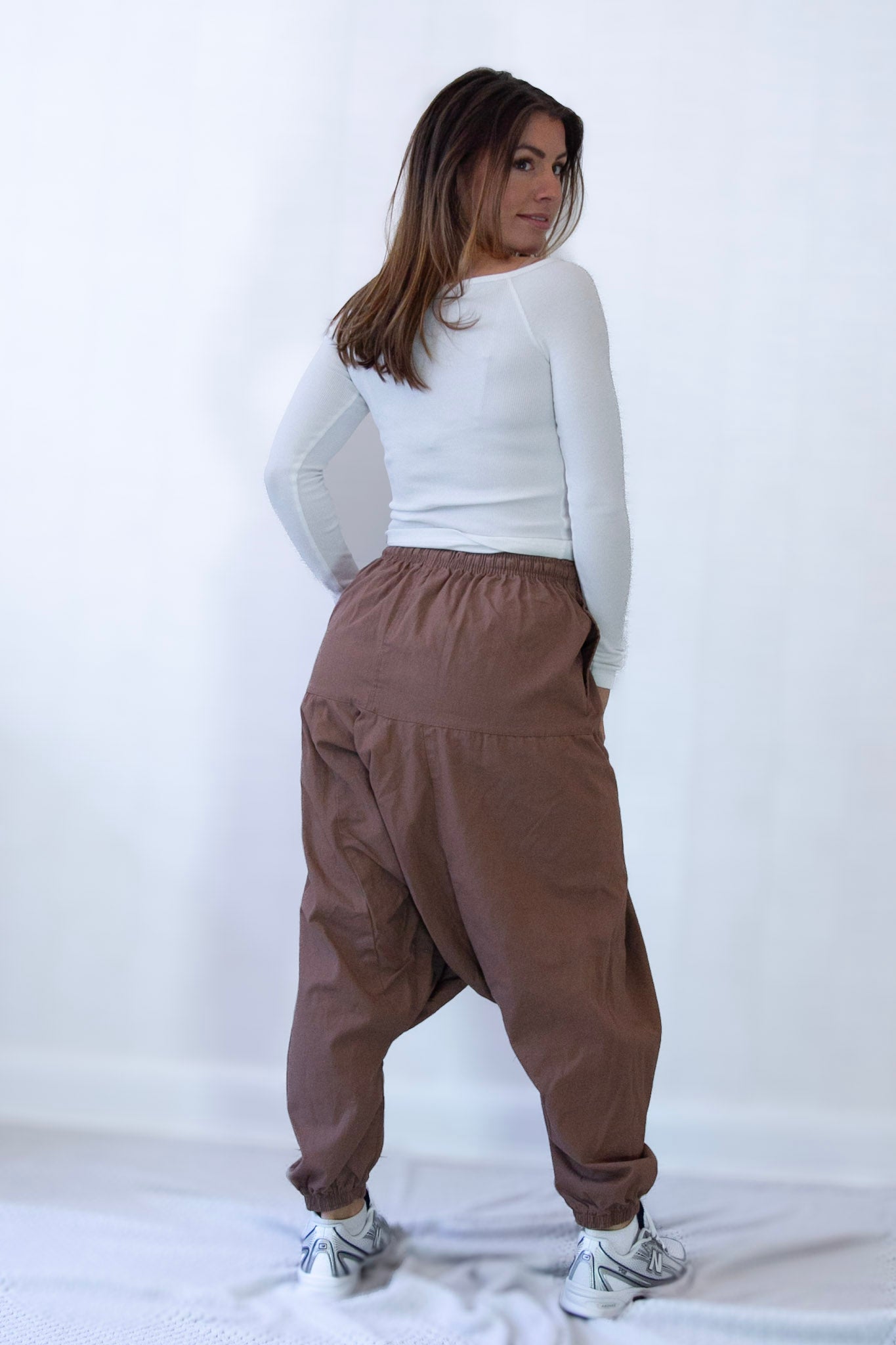 Mörkbeige Haremsbyxa Yogi Cargo Dark Beige