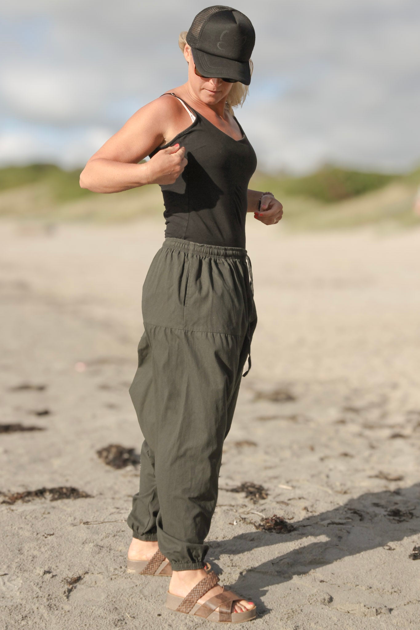 Mörkgrön Haremsbyxa Yogi Cargo Dark Green