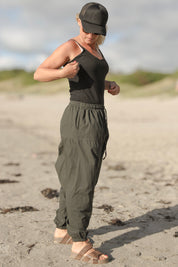 Mörkgrön Haremsbyxa Yogi Cargo Dark Green