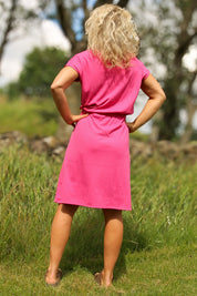 Rosa Kleid Millan Pink Power