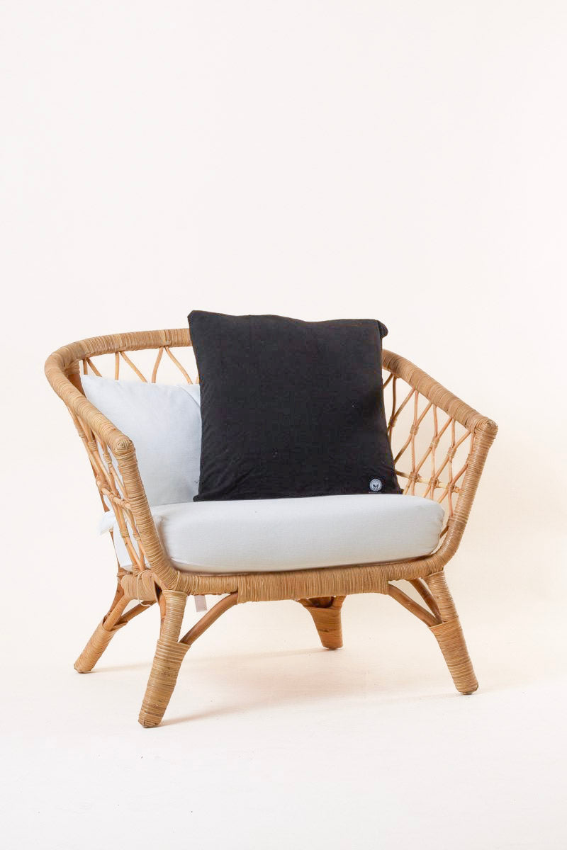 Musta tyynynpäällinen 50x50 tavallinen musta