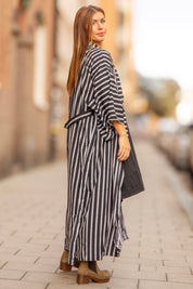 Svart Stripet Kimono Aomori Svart