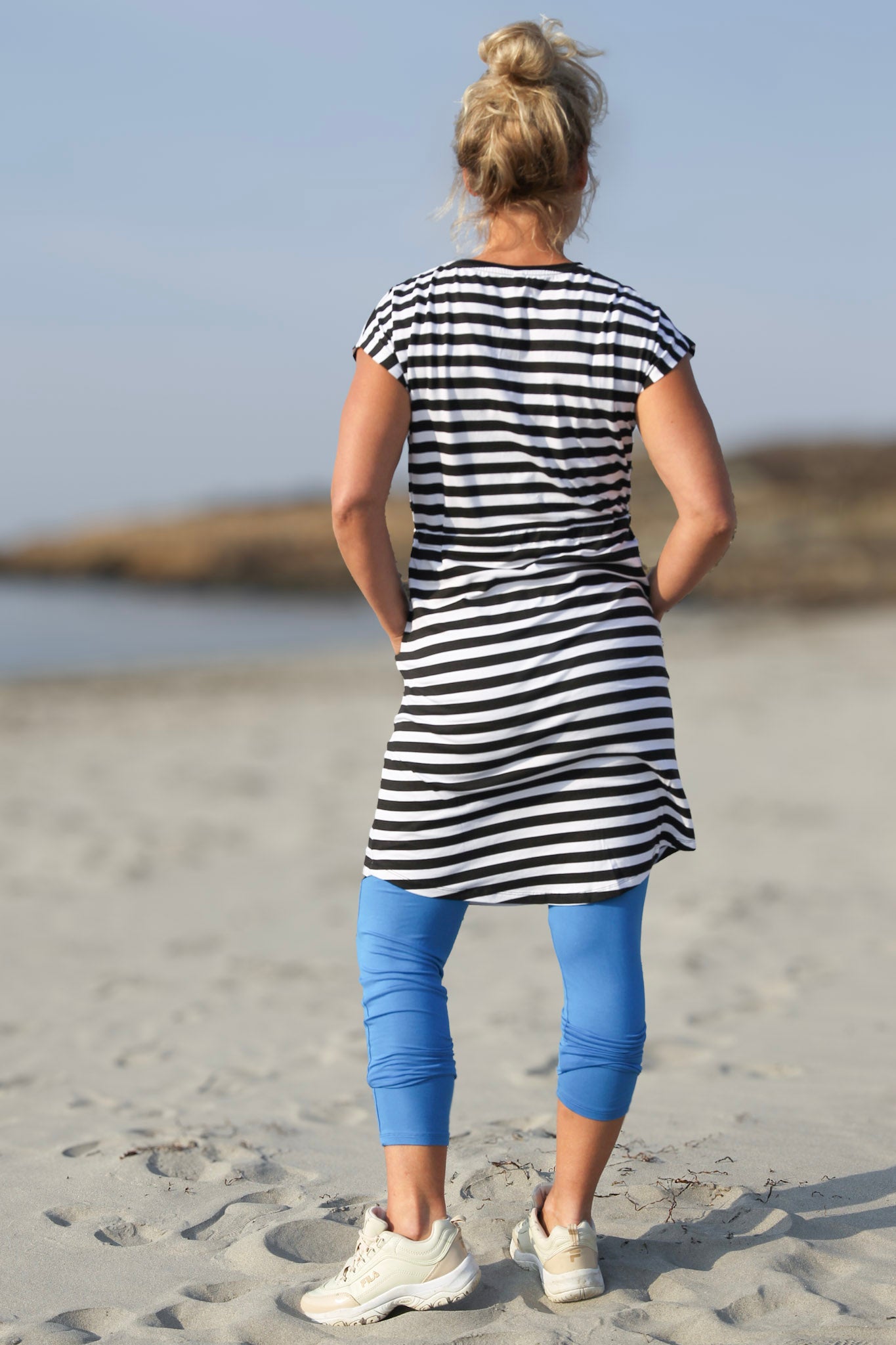 Lysekil mekko Stripe Black