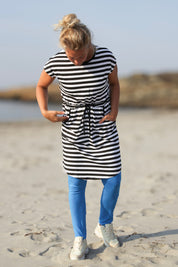 Lysekil mekko Stripe Black