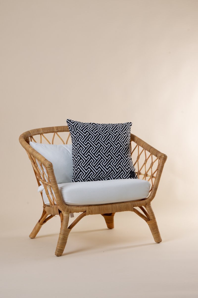 Mustavalkoinen tyynyliina Älvadalen Black & White