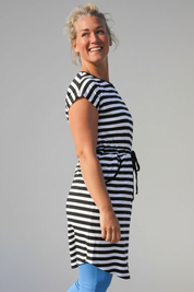 Lysekil mekko Stripe Black