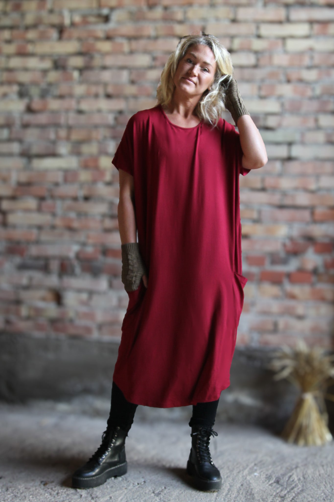 Vinröd Klänning Sarah Wine Red