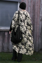 Svart/Vit Bladmönstrad Kaftan Klänning Flower Sea Black White