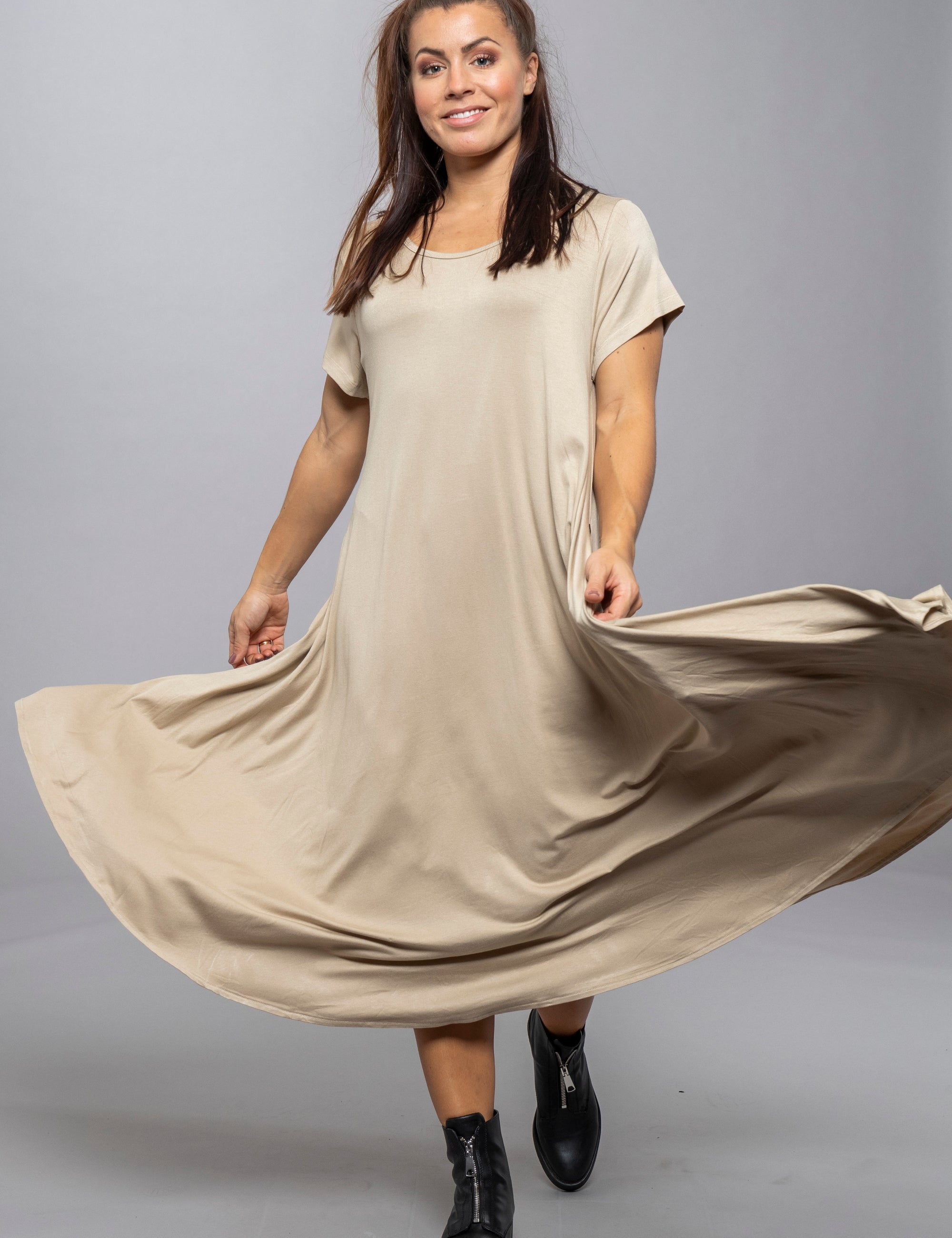 Ballerina-Dress-Beige-1.jpg