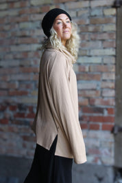 Beige Poloshirt Embrace Beige