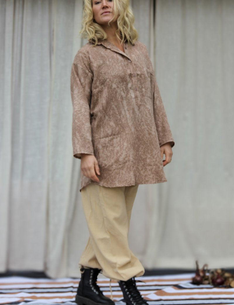 Brun_Skjorta_Dhalis_Crinkle_Brown_252.jpg