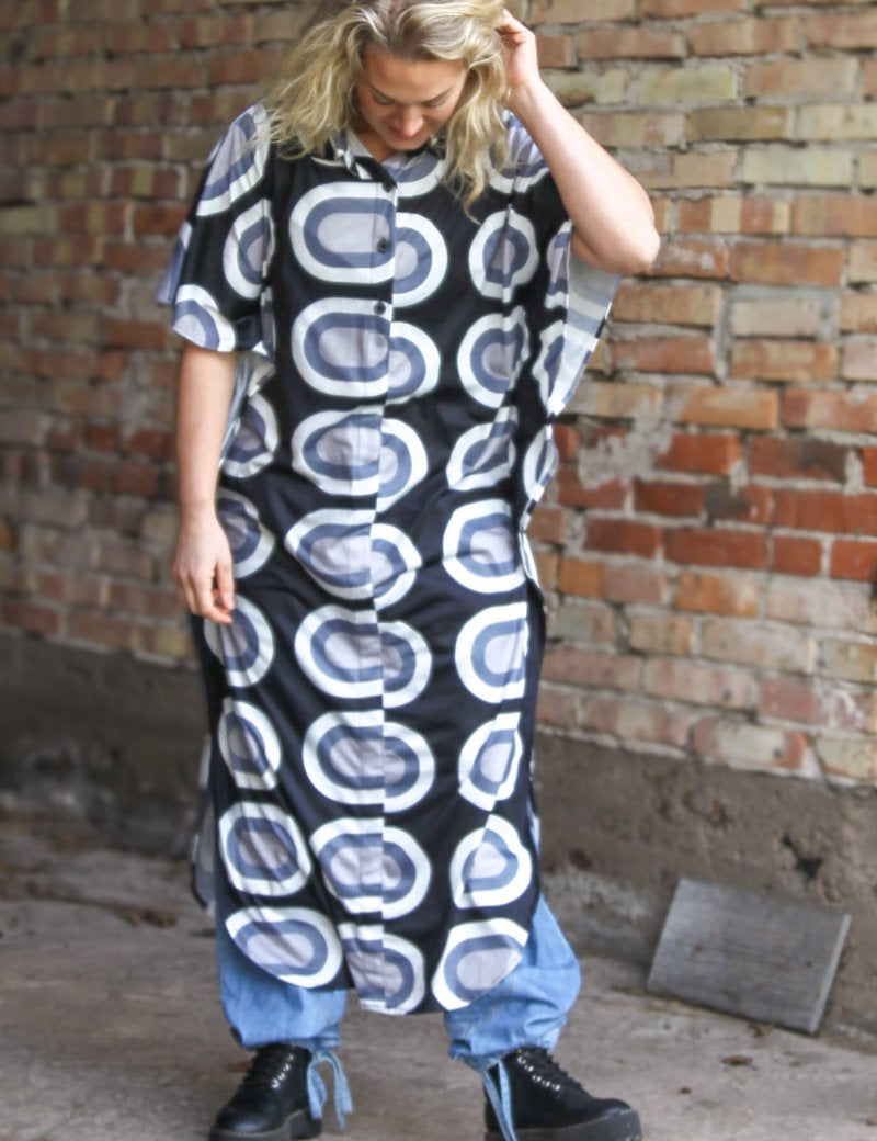 Dress_Circle_Black_Grey_Mojo_252.jpg
