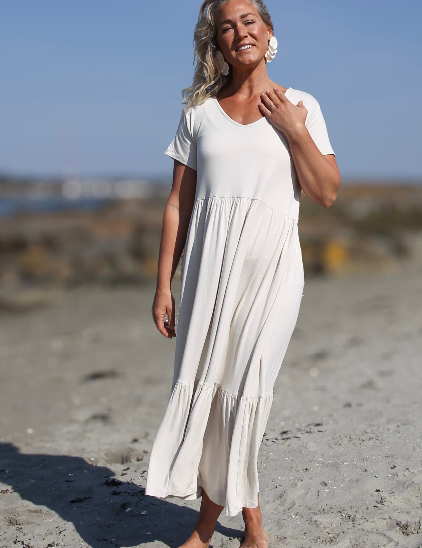 Gra_Beige_Draperad_Klanning_Amelie_Grey_Beige_260.jpg