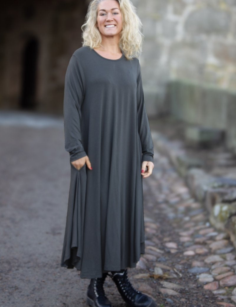 Gra_Klanning_Ballerina_Longsleeve_Dark_Grey_251.jpg