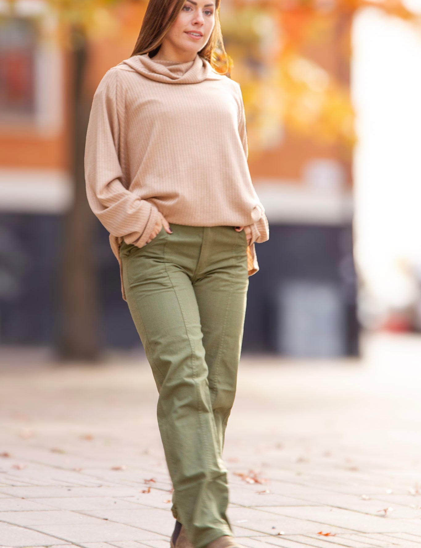 Gron_Cargobyxa_Teahupoo_Cargo_Warm_Green_252.jpg