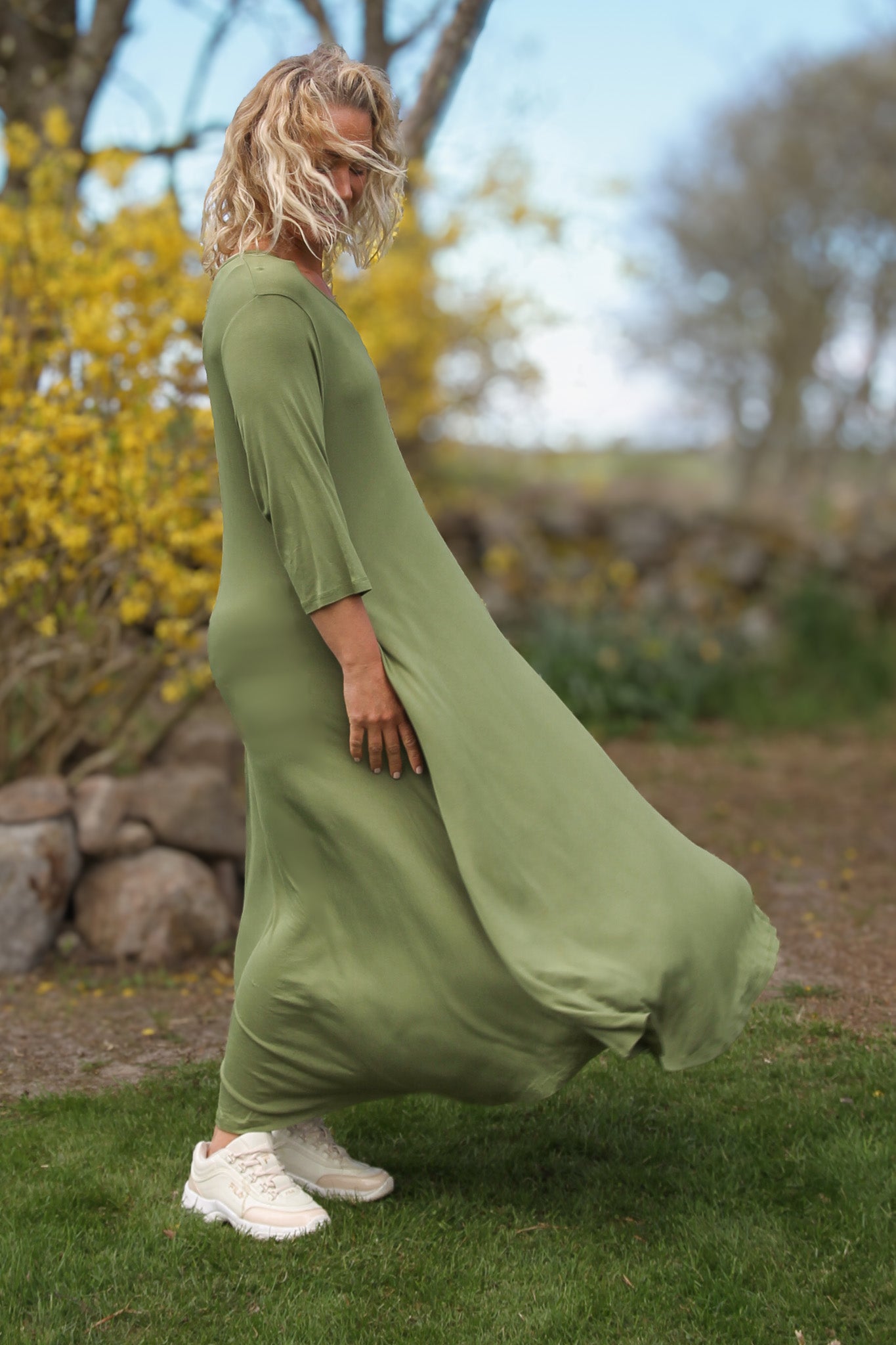 Green Dress Ballerina V-Neck Long Green