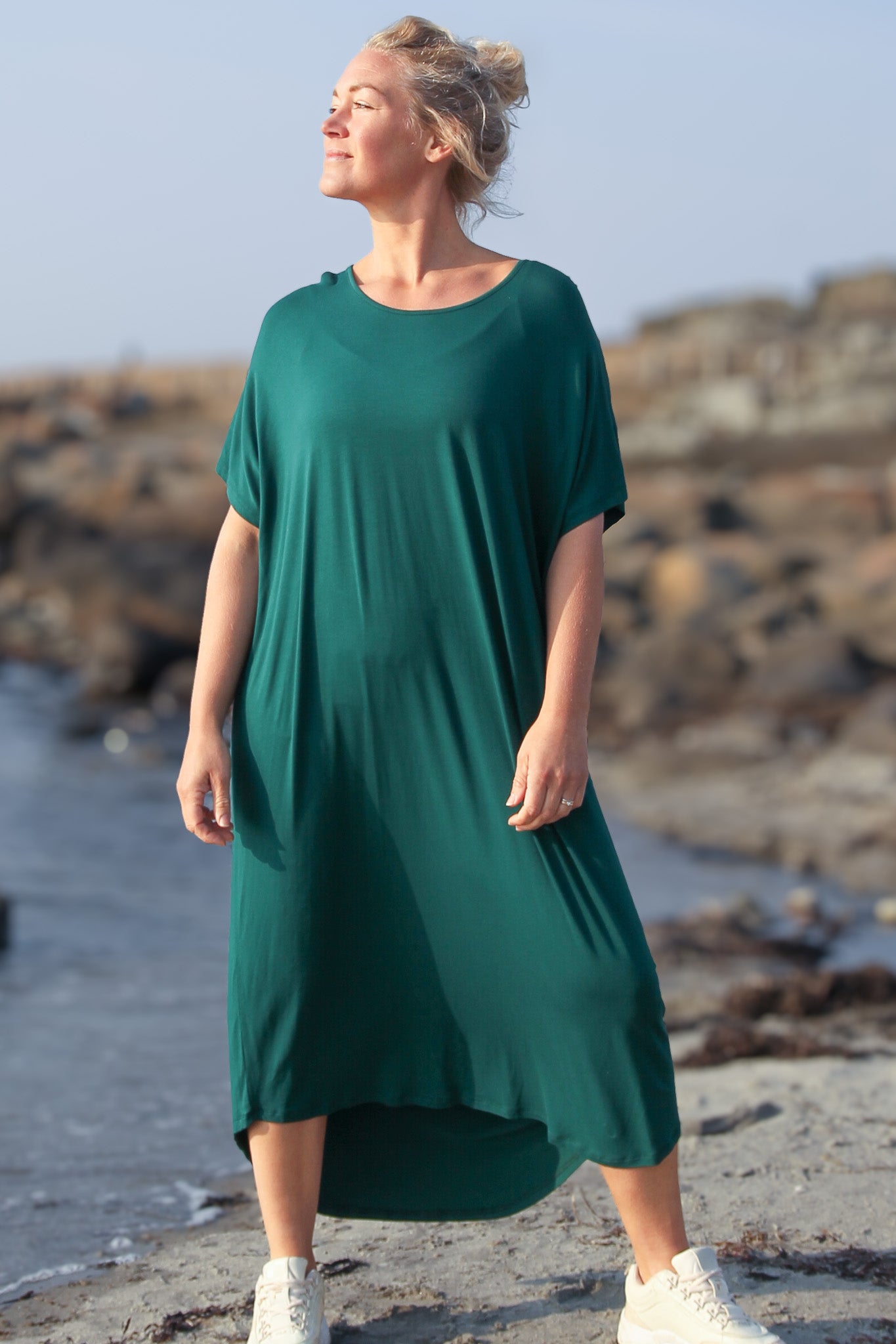 Grünes Kleid Eveline Smokepine Green