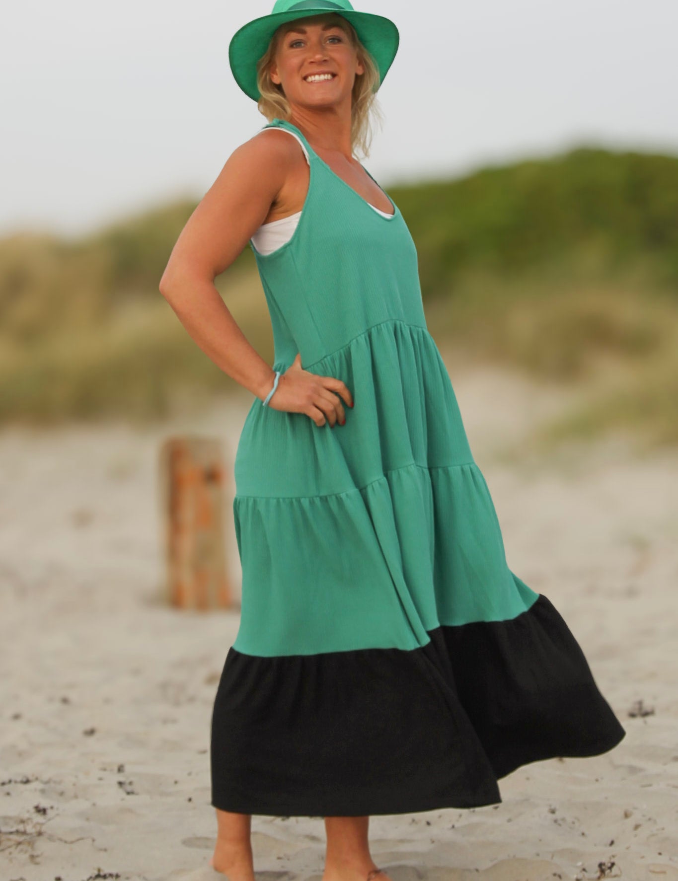 Gron_Svart_Klanning_Solby_Green_Black256.jpg