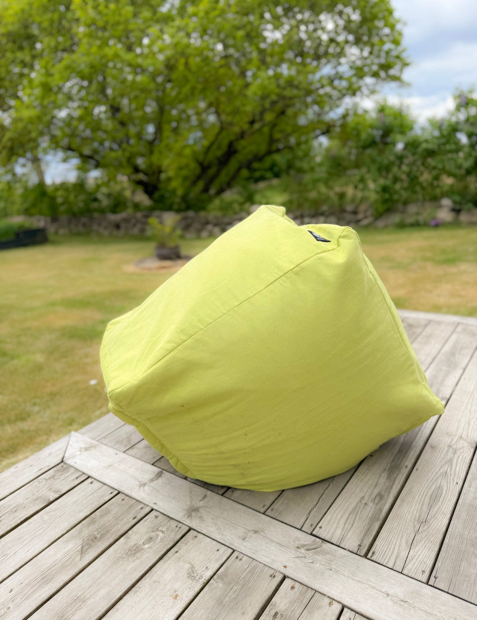 Gront_Fodral_Sittpuff_Sandon_Apple_Green259.jpg