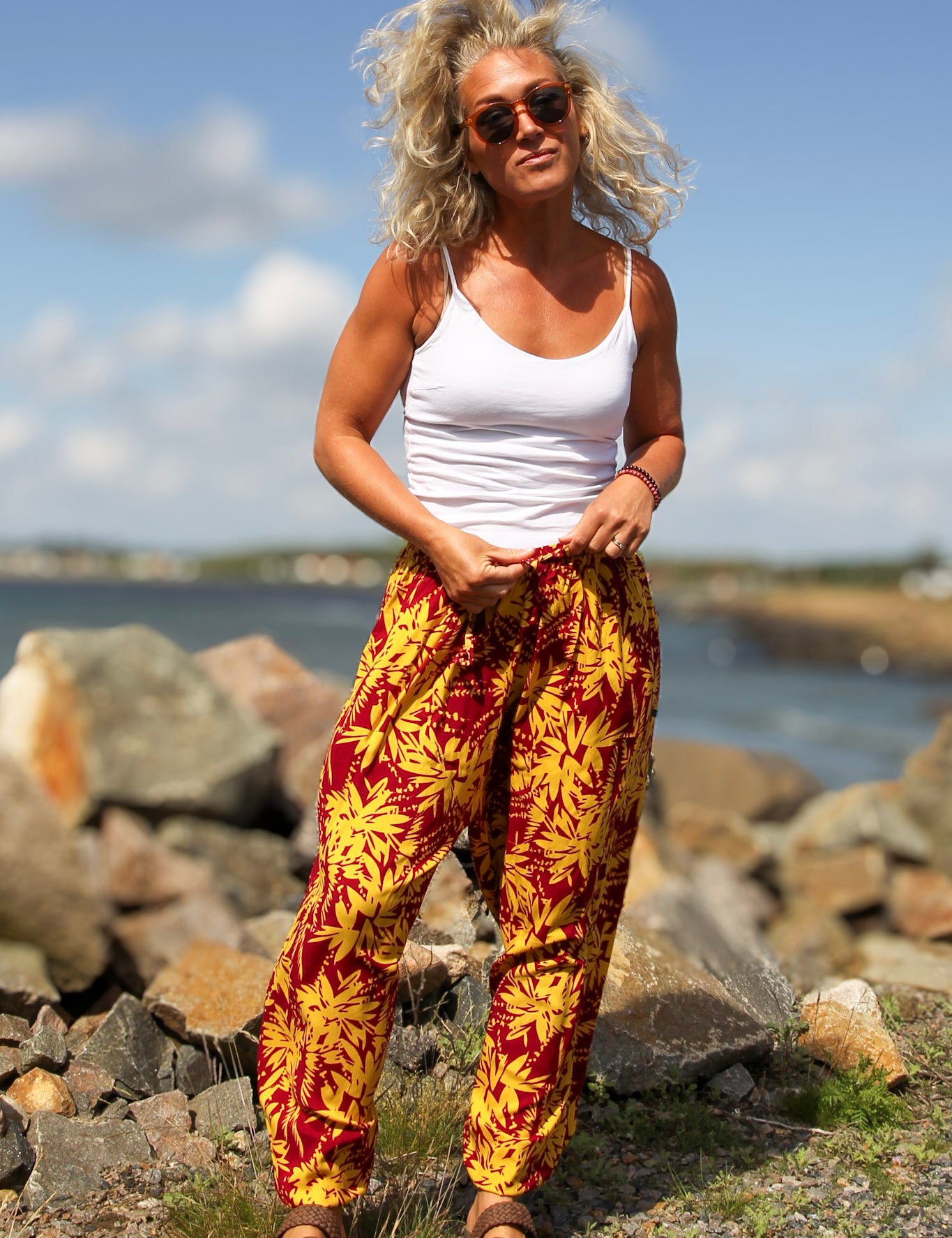 Lila_Gul_Bladmonstrad_Byxa_Flower_Sea_Purple_Yellow_257.jpg