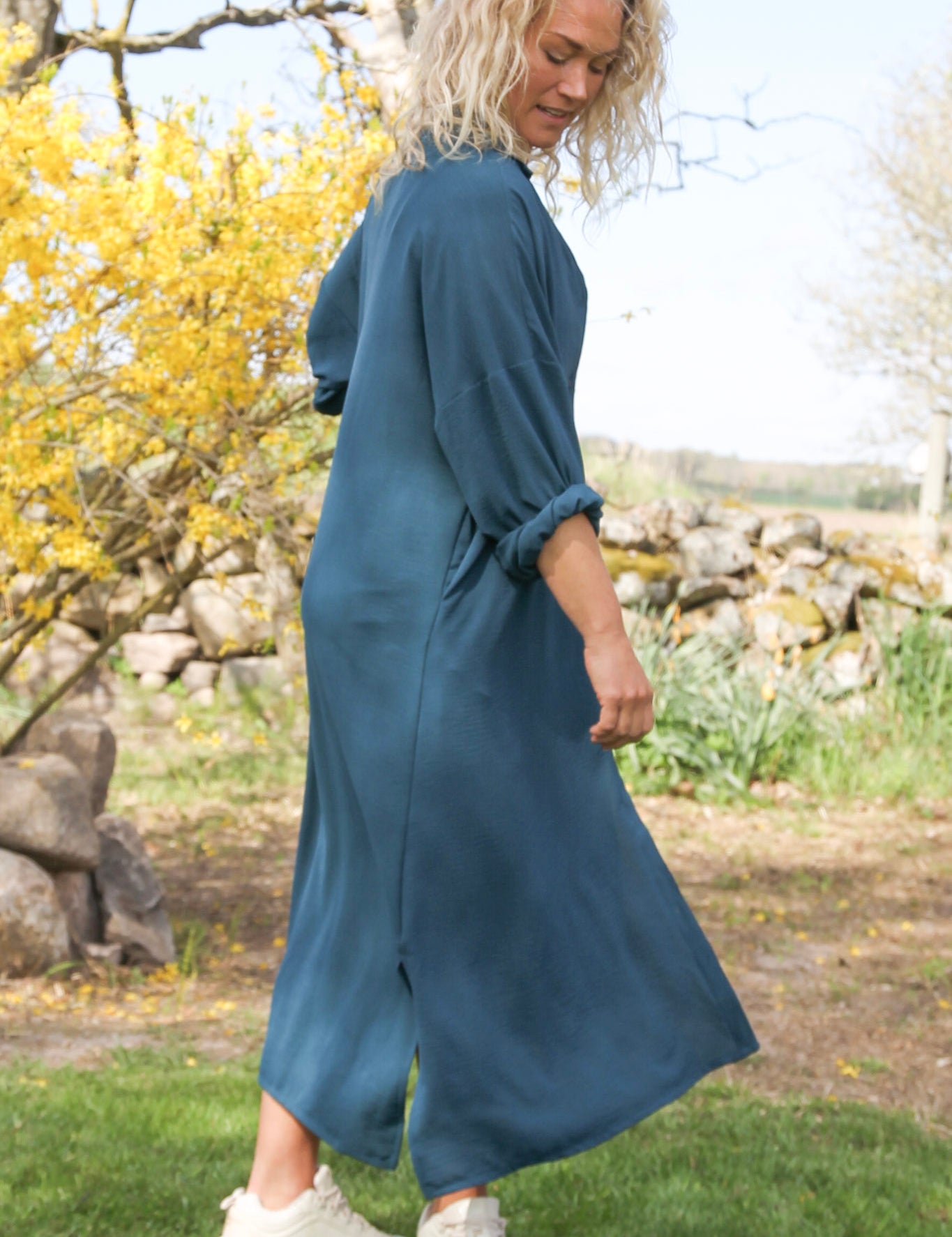Morkgron_Klanning_Sahara_Longsleeve_Dark_Green257_7b0fe843-e3b4-4a31-b98a-7f48e4572c23.jpg