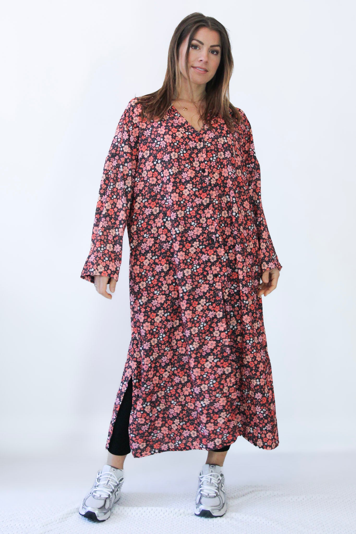 Röd Blommig Klänning Sahara Longsleeve Red Flower