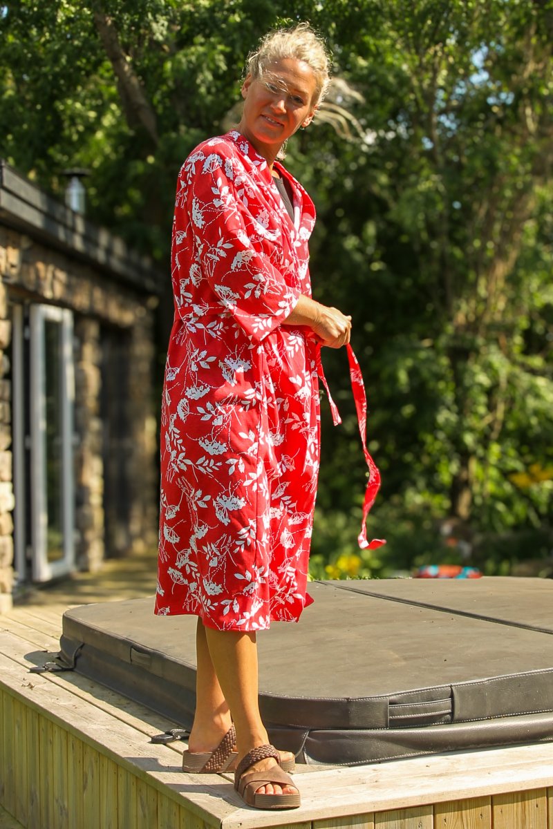 Röd Blommig Kimono Tylösand Flower Red