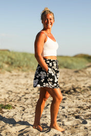 Svart Blommiga Shorts Ronja Olive Black