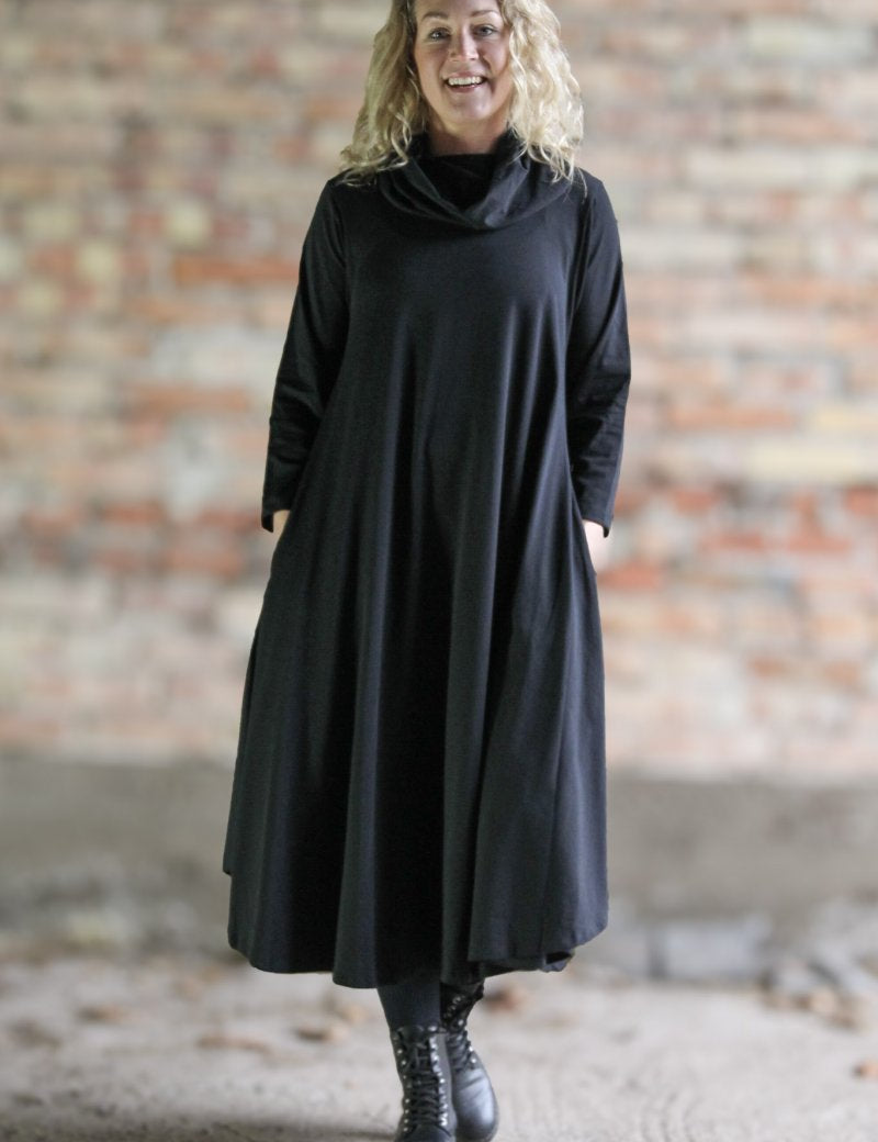 Svart_Klanning_Ballerina_Polo_Black_251.jpg