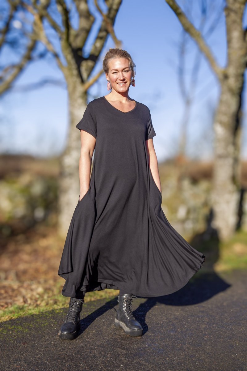 Svart Klänning Ballerina V-Neck Black