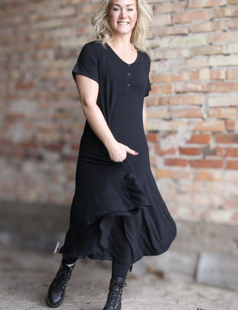 Svart_Klanning_Lillyane_Long_Black_251.jpg