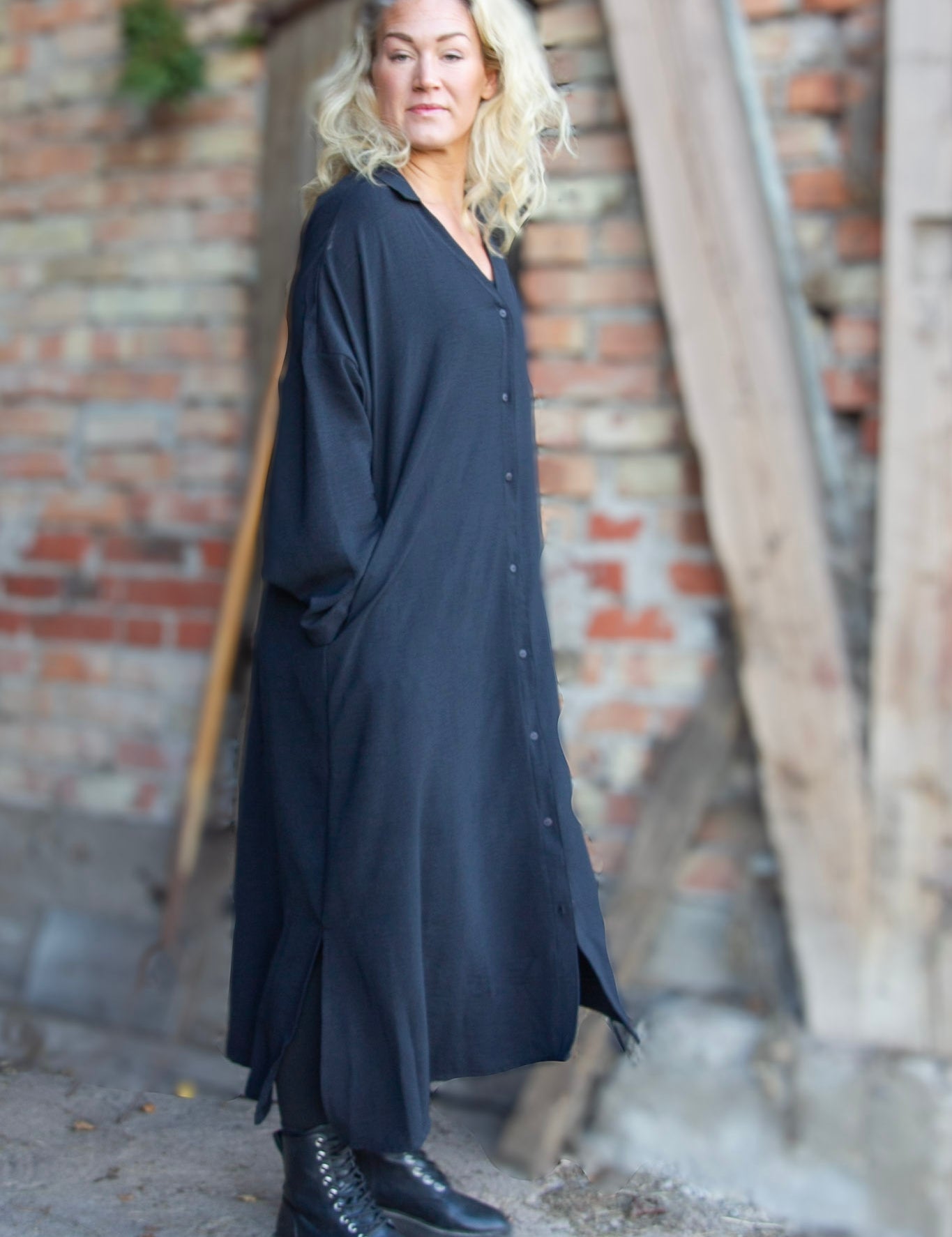 Svart_Klanning_Sahara_Longsleeve_Black_253_20639859-f6d8-439f-b249-879f2df5fe8c.jpg