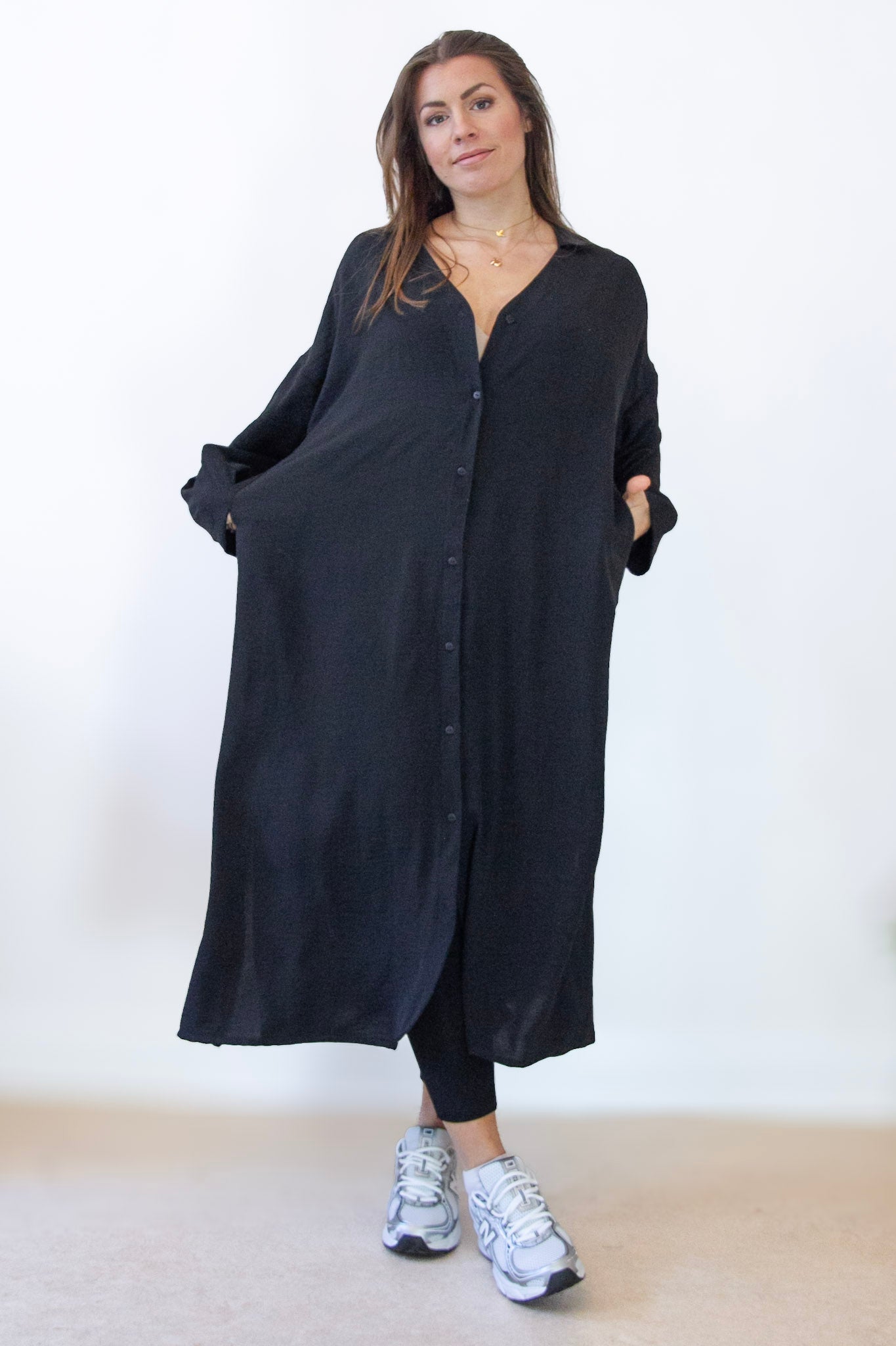 Svart Klänning Sahara Longsleeve Black