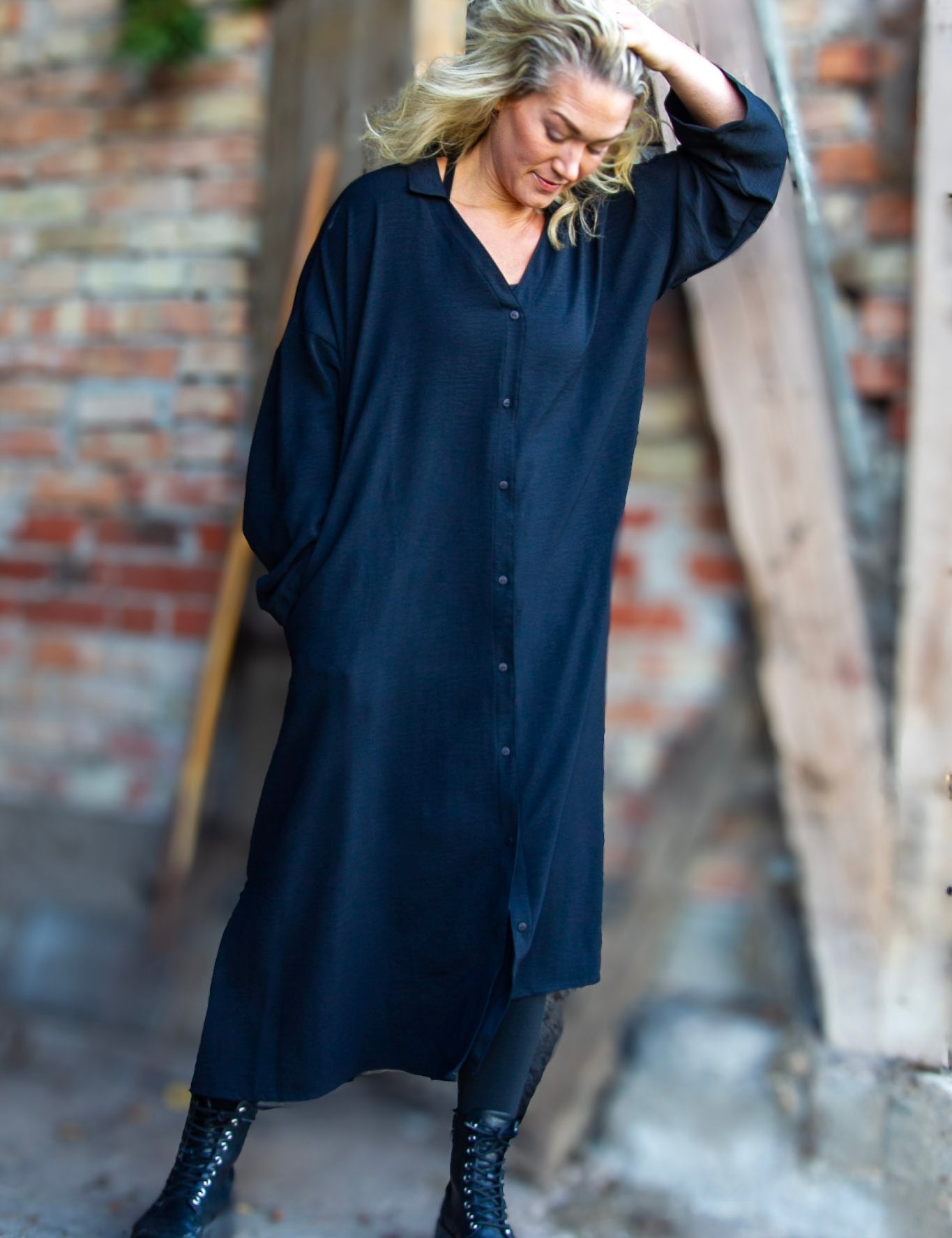 Svart_Klanning_Sahara_Longsleeve_Black_254_49c5853f-2680-4298-9014-a77b22833c95.jpg