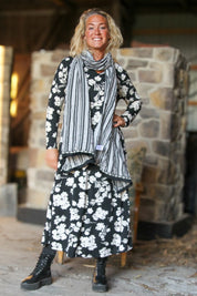 Svart Scarf Svep Stripe Black