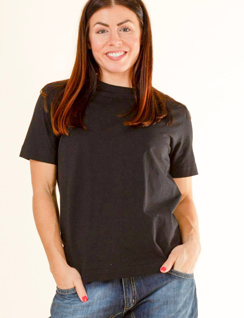 Svart_T-Shirt_Black_251_1.jpg