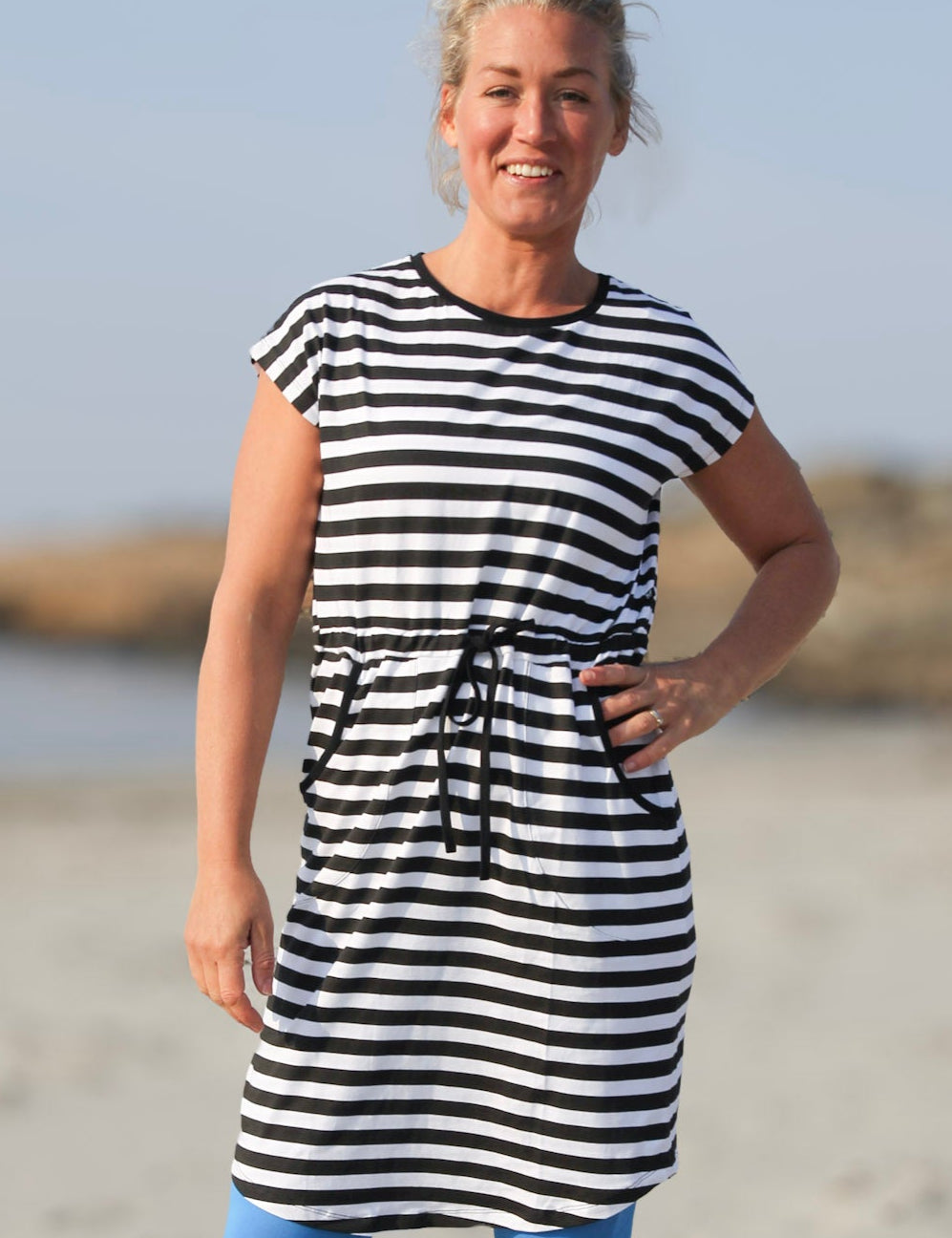 Svart_Vit_Randig_Klanning_Lysekil_Black_White_252.jpg