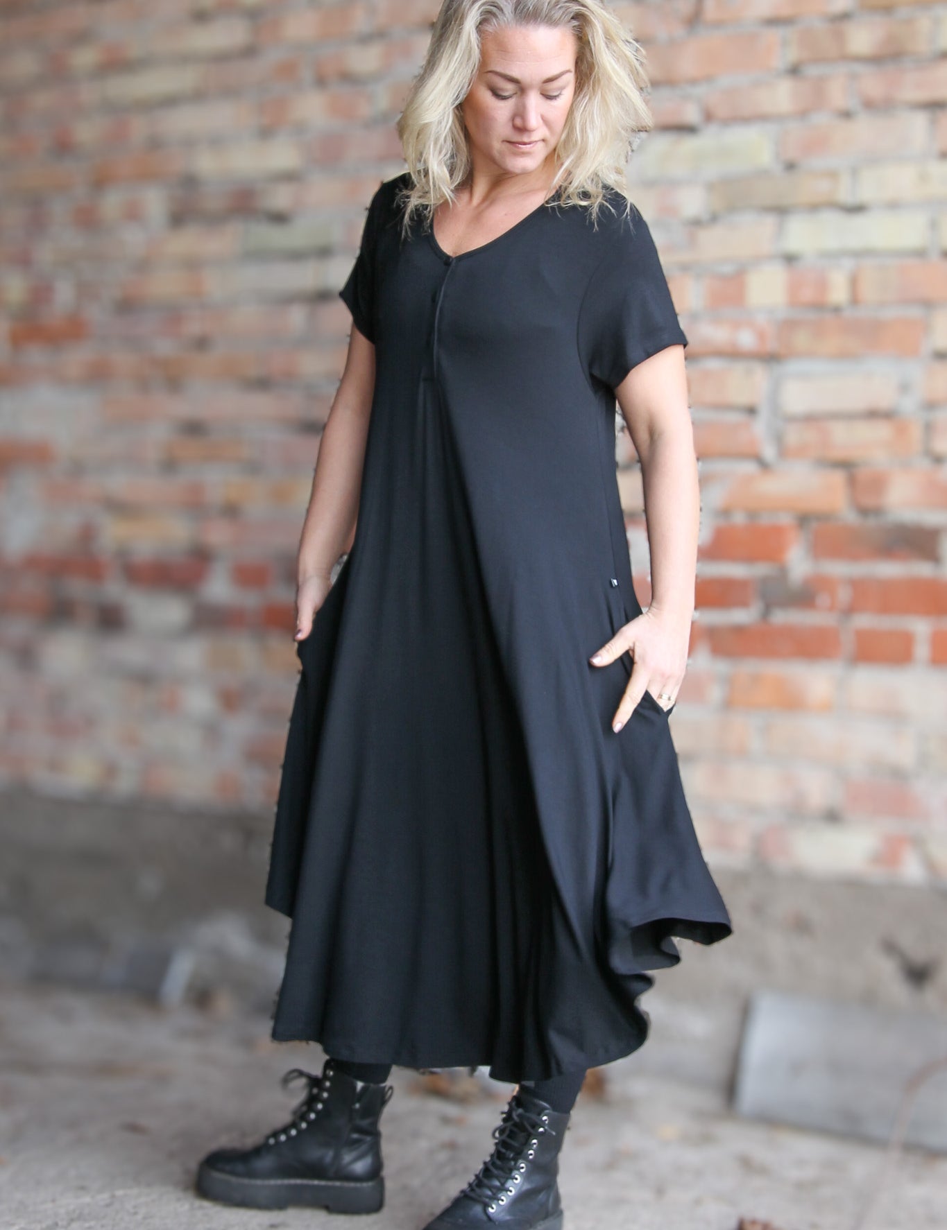 Svart_klanning_lilly_1.jpg