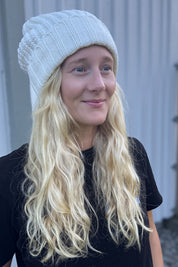 Vit Stickad Mössa Astrid White