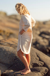 Weißes Kleid Feald Creme Basisstreifen