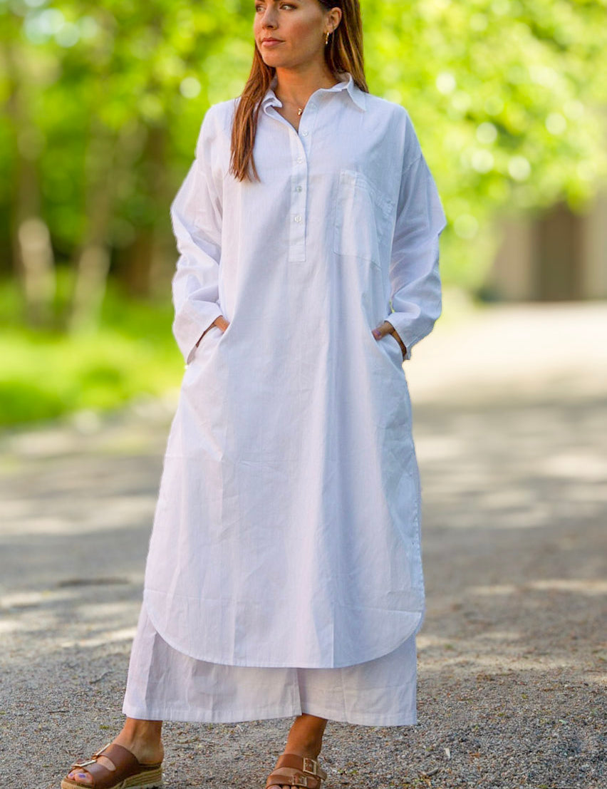 Vit_Skjortklanning_Dhaliz_White256.jpg