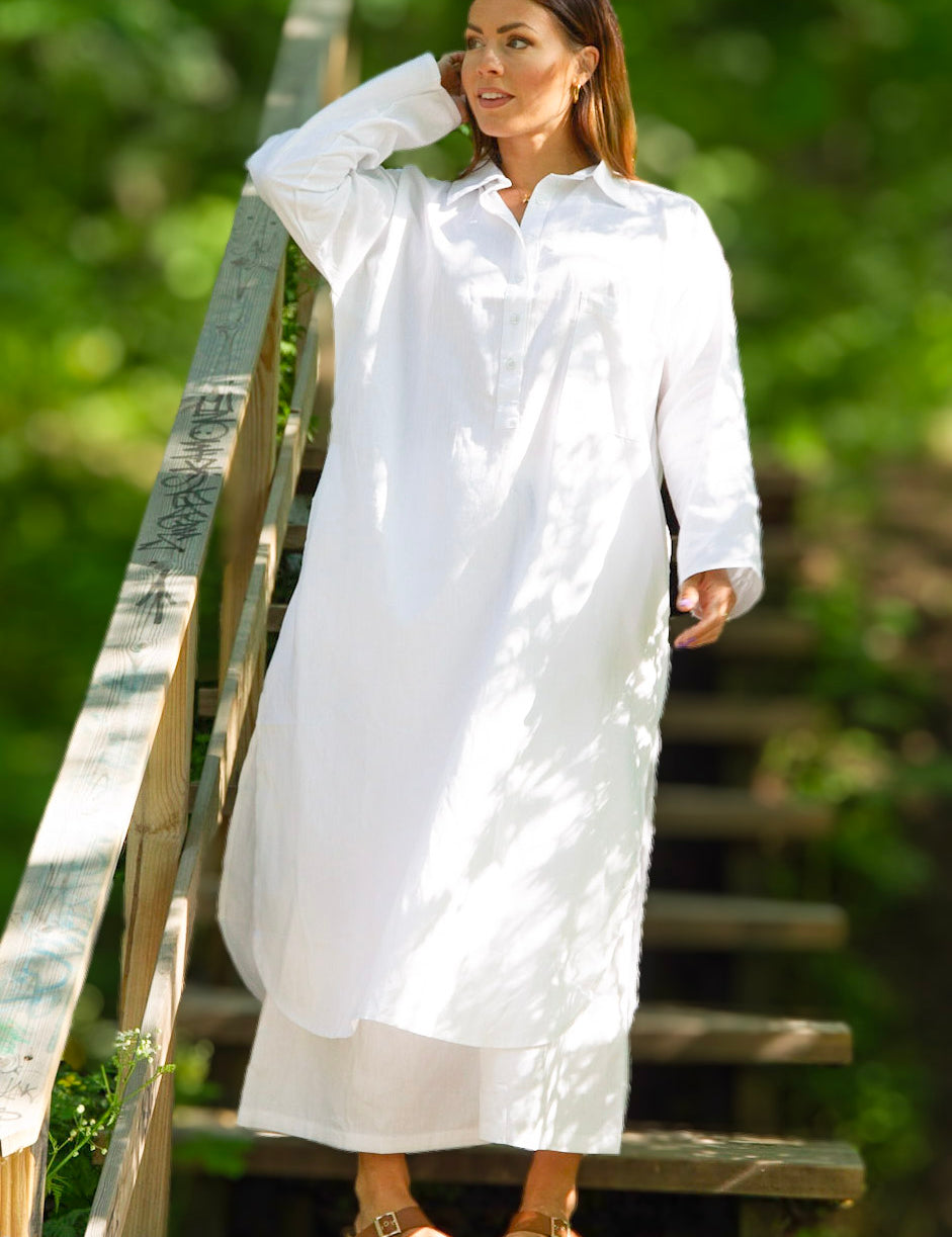 Vit_Skjortklanning_Dhaliz_White_259.jpg