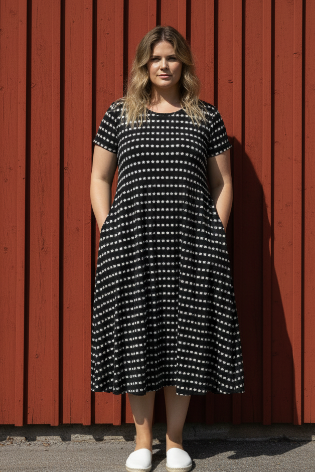 Ballerina Black - Red Barn Front