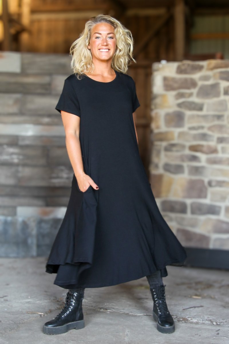 Svart Ribbad Klänning Ballerina Black